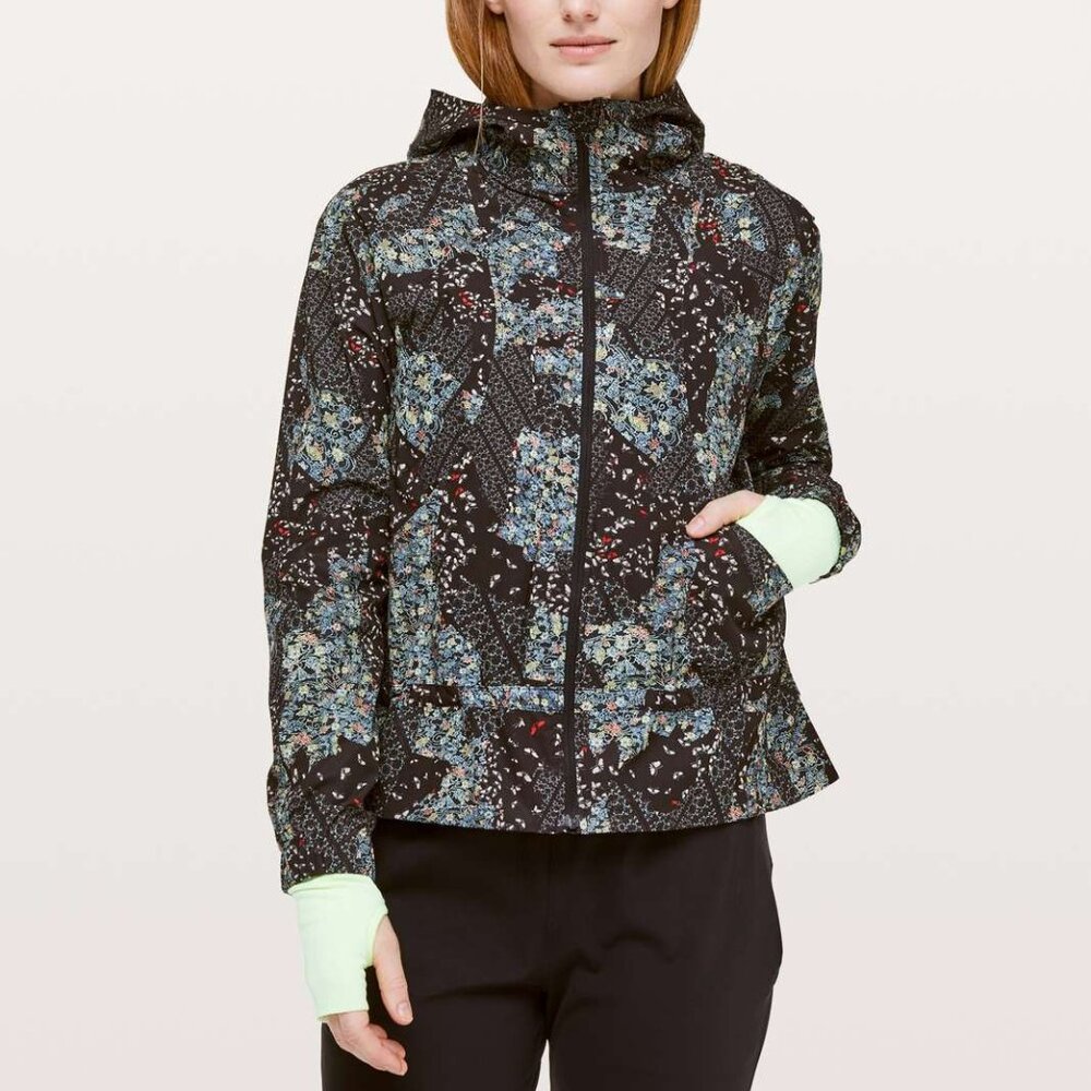 Lululemon Pack it Up Jacket Assemblage Alpine White Multi sz 8 $138